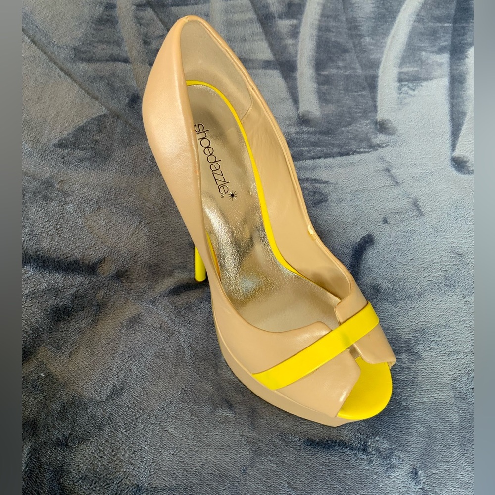 Shoedazzle* - Picture 3 of 12